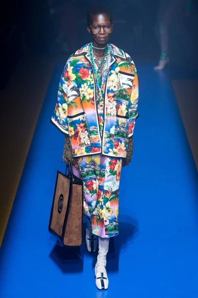 Look 93